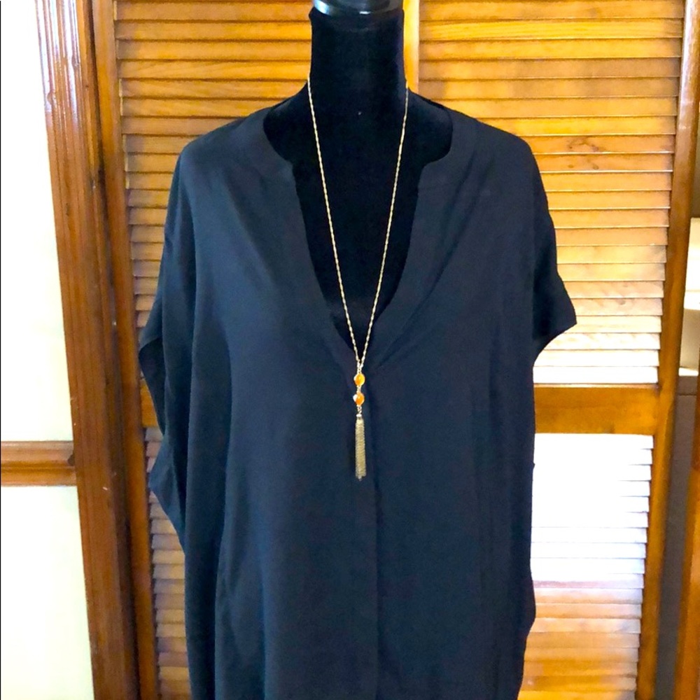 The Limited black top